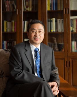 1XBET·体育校庆117周年人文社科高端讲座暨“名家讲坛”：政治经济学批判的历史唯物主义基础