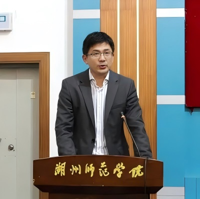 1XBET·体育创新论坛第一千八百九十二讲：机器学习与核物质状态方程